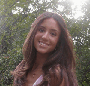 Miss Alexia Headshot